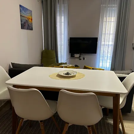Apartment Il Nido-entire With Balcony Shkoder