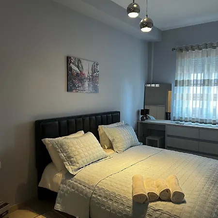 Il Nido-entire With Balcony *