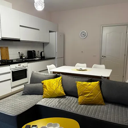 Apartment Il Nido-entire With Balcony *
