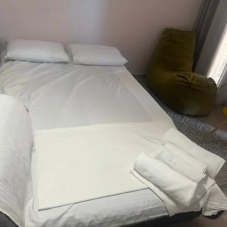 Il Nido-entire With Balcony Appartamento