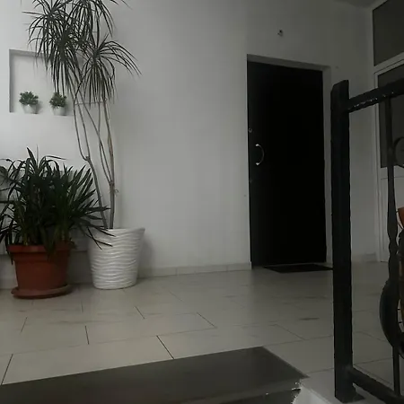 Apartment Il Nido-entire With Balcony Shkoder